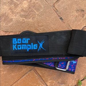 Lifting bear komplex belt